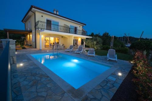 Klimno Villa | Villa Claudia