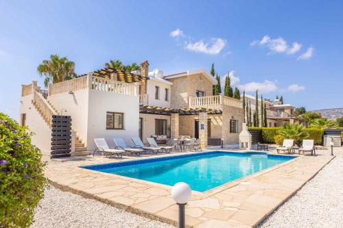 Peyia Town Villa | Villa Cleco