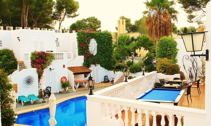 Peguera Bed & Breakfast | Villa Columbus