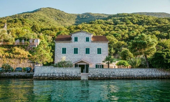Donja Kostanjica Villa | Villa Conch - Five Bedroom Villa, Sleeps 10