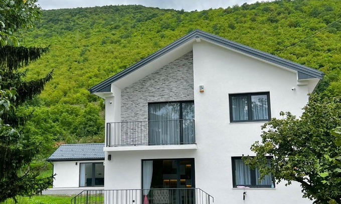 Ilidza Villa | Villa Coral