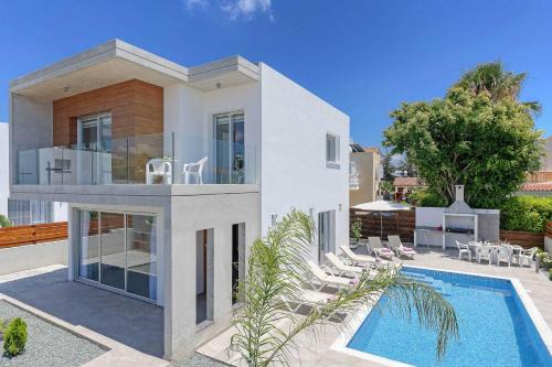 Pegeia Villa | Villa Coral Bay