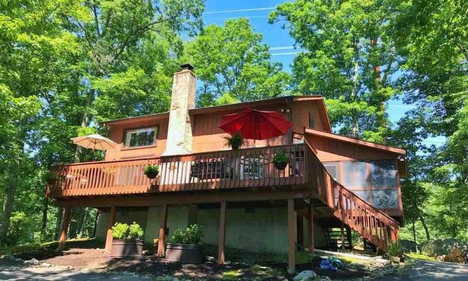 Bushkill Ski Chalet | Villa Cornelia