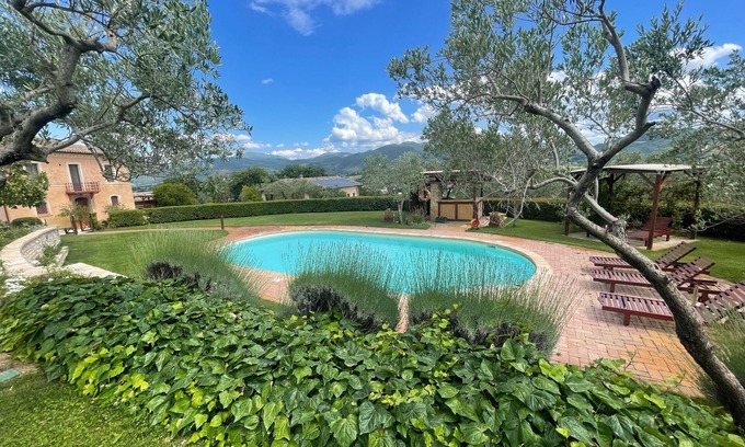 San Brizio House | Villa, cottage, Yoga studio + pool in peaceful oasis. Spoleto 10 mins. Rome 1 hr