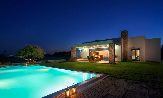 Lahania Villa | Villa 'Cristelia Seafront and Pool' with Sea View, Wi-Fi and Air Conditioning