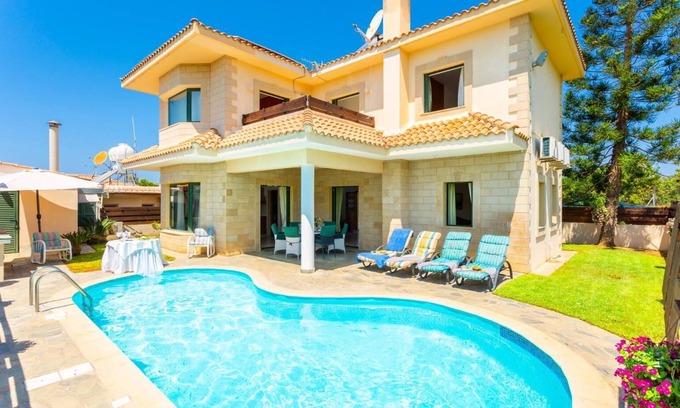 Ayia Marina Chrysochous Villa | Villa Olivetta - Three Bedroom Villa, Sleeps 7