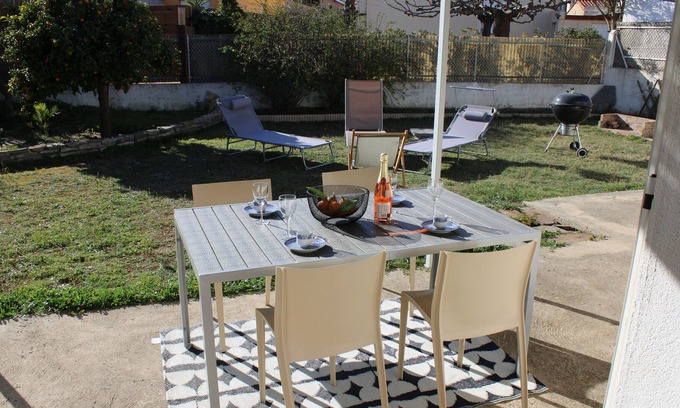 Les Arenes Villa | Villa d'Isa, 80 m2 house, air-conditioned, 2 bedrooms, Wi-Fi, 300 meters from the sea