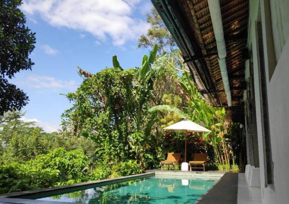 Sambahan Villa | Villa Damai Shanti