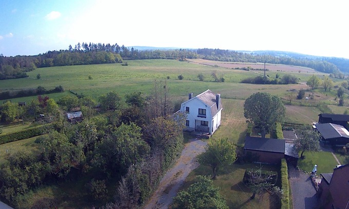 Villers-sur-Lesse House | Villa dans grand jardin avec vue sur les bois du Domaine de Ciergnon