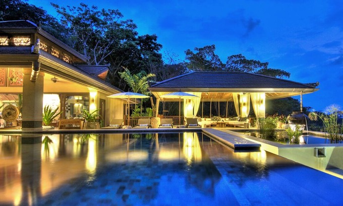 Dominical House | Villa de Agua: Ultra-Luxury Balinese Ocean-View Villa w/4 Master Bedrooms!