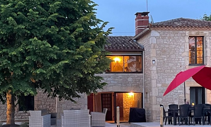 Montayral Villa | Villa de Caractère Avec Piscine