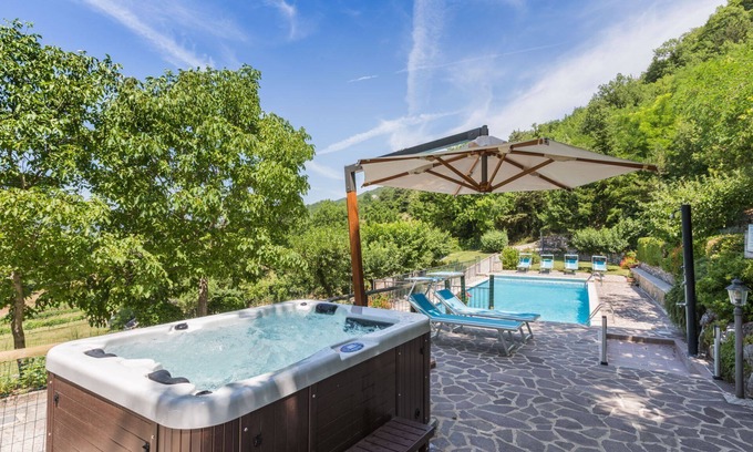 Piobbico Villa | Villa degli Artisti, lovely villa with swimming pool close to Piobbico, in the north of the Marche