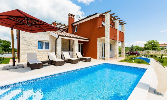 Bratulici Villa | Villa Delle Rondini in Central Istria with Whirlpool and Sauna for 8 persons