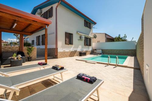 Alcamo Marina Villa | Villa DellOmbra