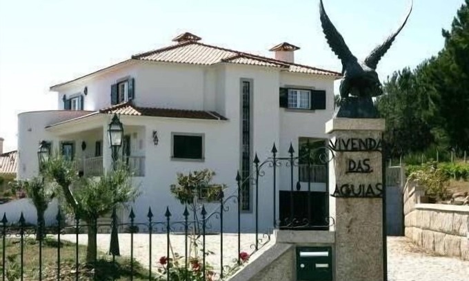 Sabrosa House | Villa des Aigles in the heart of a small village in northern Portugal (Patr. UNESCO)