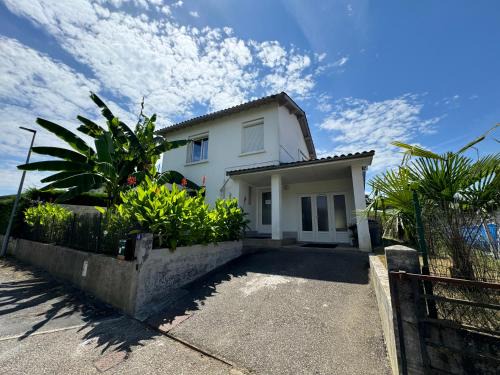 Villeneuve-sur-Lot Bed & Breakfast | Villa des Palmiers, Chambre 2, Lit double