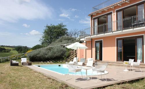 Mombaroccio Villa | Villa Diana - Pesaro mare e cultura - intera struttura con piscina