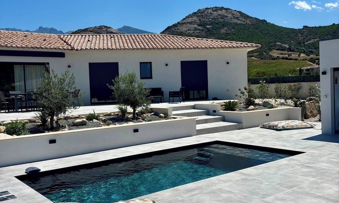 Calenzana Villa | Villa DIMA: Corsica - swimming pool - Clim - barbecue - pétanque