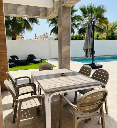 Torrevieja Villa | Villa Domicil de Luxe