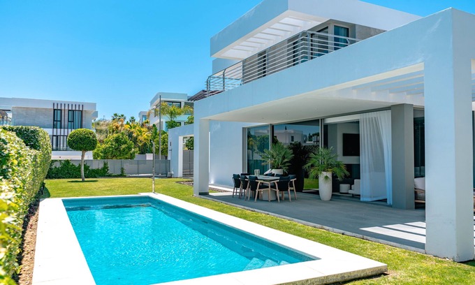 New Golden Mile Villa | Villa 'Dominica' with Sea View, Wi-Fi and Air Conditioning