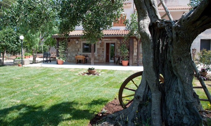 Cozzana Villa | Villa Don Cosimo among Ancient Olive Trees