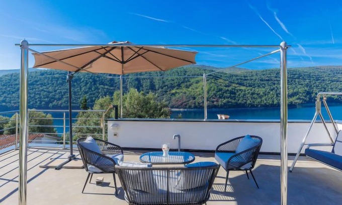 Duga Luka House | Villa Dragica by Interhome