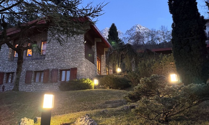 Miragolo San Salvatore Ski Chalet | Villa Dragon Chalet