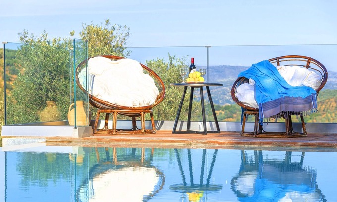 Drakona Villa | Villa Drakona Heated Pool