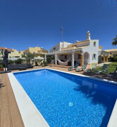 Bernarda Villa | Villa Duartes