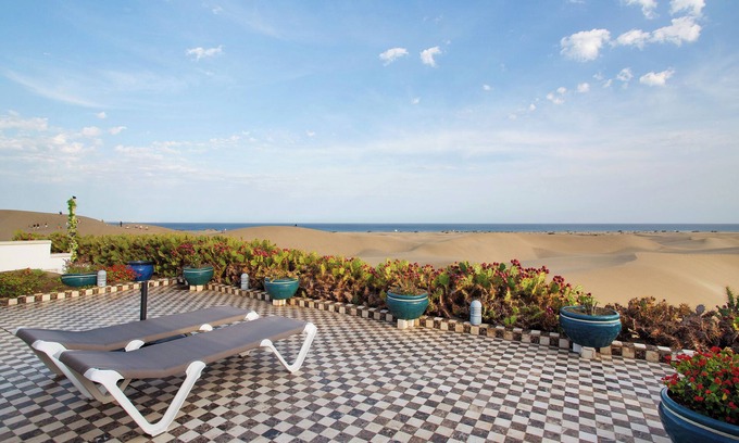 Playa del Ingles Villa | Villa ‘Dunas Maspalomas’ with DUNE and Sea views, Pool, Garden & Wi-Fi