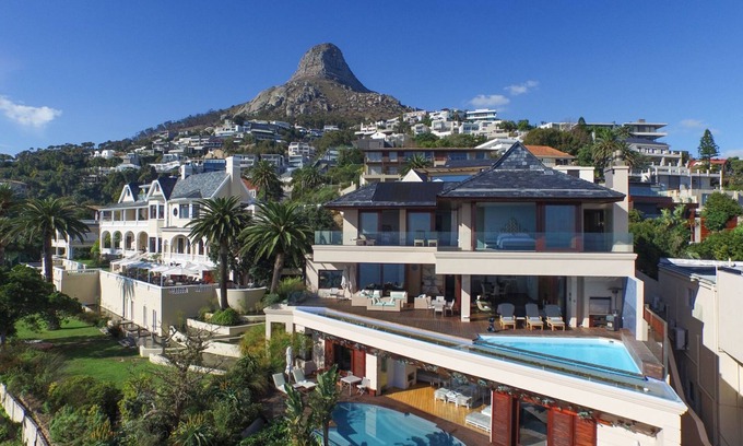 Bantry Bay Villa | Villa Een - Three Bedroom Villa, Sleeps 6