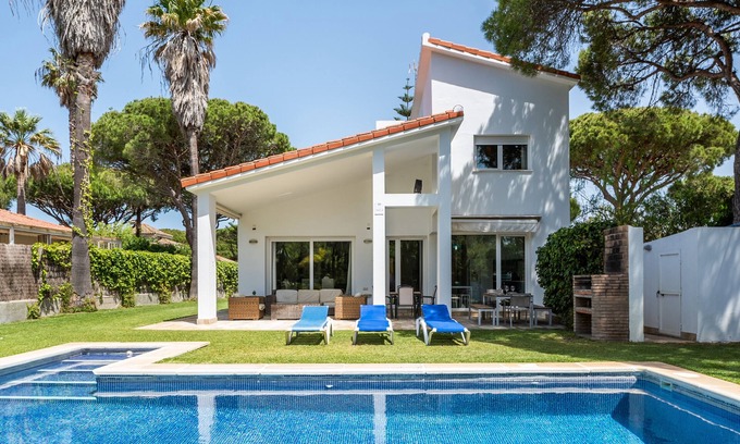 Cabo Roche Villa | Villa 'El Cenador - Solo Familias' with Private Pool, Wi-Fi and Air Conditioning