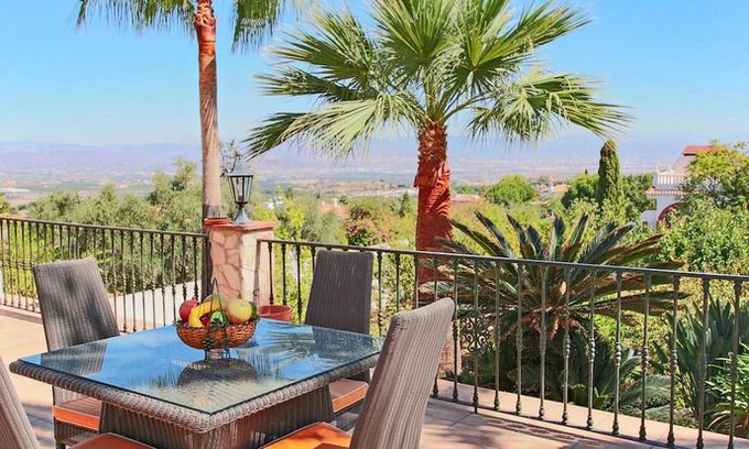 Pinos de Alhaurin Villa | Villa El Oasis