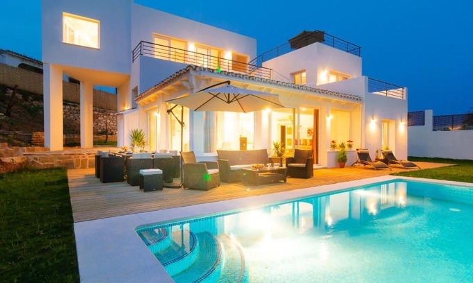 Urbanizacion el Rosario Villa | Villa El Rosario Marbella