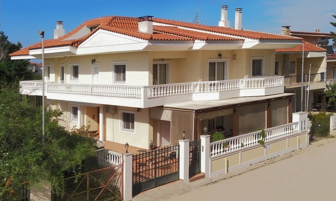 Assos-Lechaio Villa | Villa Elegant,free WiFi