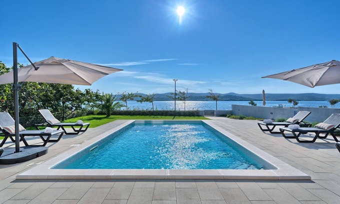 Turanj Villa | Villa Elements - beachfront villa for 10 guests with a private pool