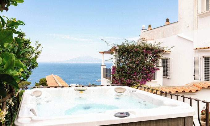 Capri Villa | Villa Elena by MyVillaCollection