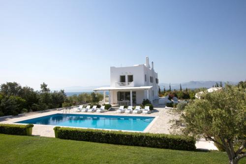 Limni Vouliagmenis Villa | Villa Elena Loutraki