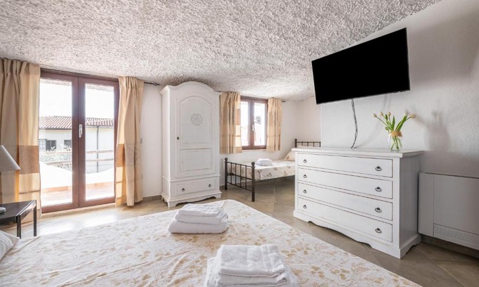 Torre degli Ulivi House | Villa Eleonora Residence App to 3