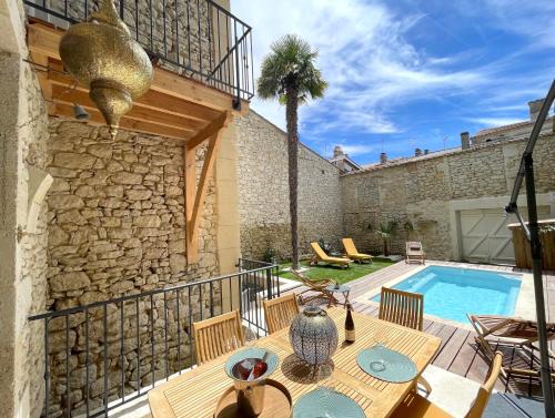 Gontaud House | Villa Eleonore - Chic Central Retreat Heated Pool
