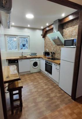 Ramales de la Victoria Apartment | Villa Elmade