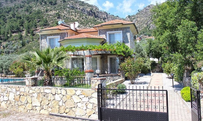 Fethiye Villa | Villa Elwyn (3 Bedroom Duplex Villa, Sleeps up to 6 Guests)