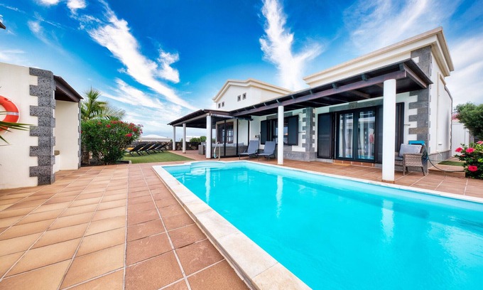 Playa Blanca Ski Chalet | Villa Endless Summer - Private Pool and BBQ By Lanzarote Vacation Homes