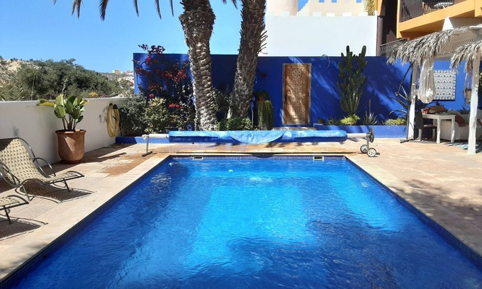 Tamrhakht House | VILLA ESCALE PARADIS with pool/10 pers/4 bedrooms/4 bathrooms/garage.