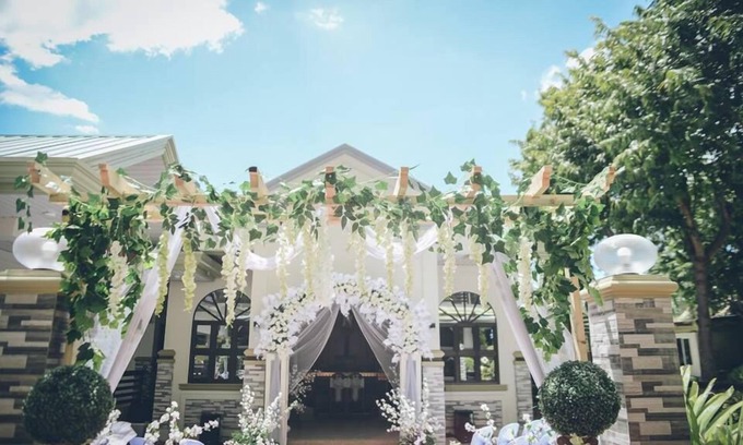 Palayan City Hotel | Villa Esmeralda Bryan's Resort Hotel and Restaurant