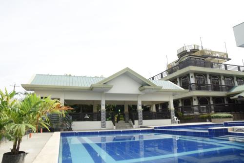 Palayan City Hotel | Villa Esmeralda Bryan's Resort Hotel and Restaurant