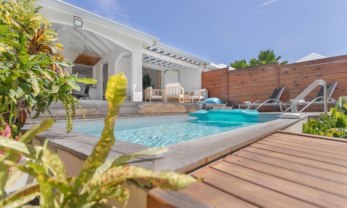 Cul de Sac House | Villa Essentielle, cozy vacation home 3 bedrooms and pool!