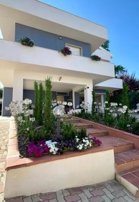 Giuliano Teatino Villa | Villa Ettore