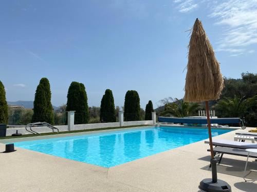 Chateauneuf-Villevieille House | VILLA EVE