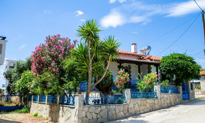 Potos Villa | Villa Evis